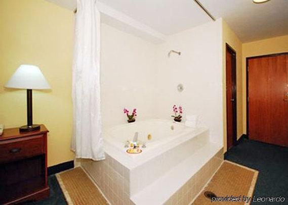 Lodge Econo Andrews Afb